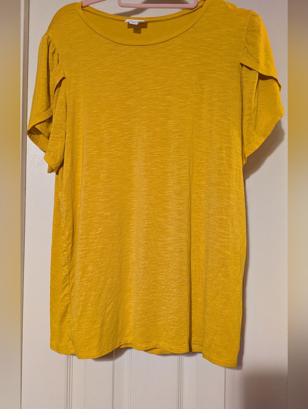 LuLaRoe Mustard Yellow Short Sleeve Crew Tee